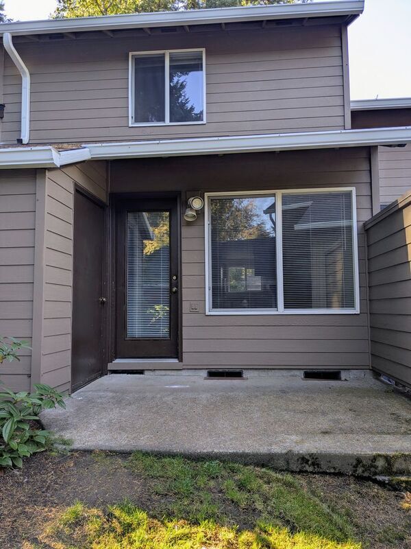 Building Photo - 17987 SW 115th Ave