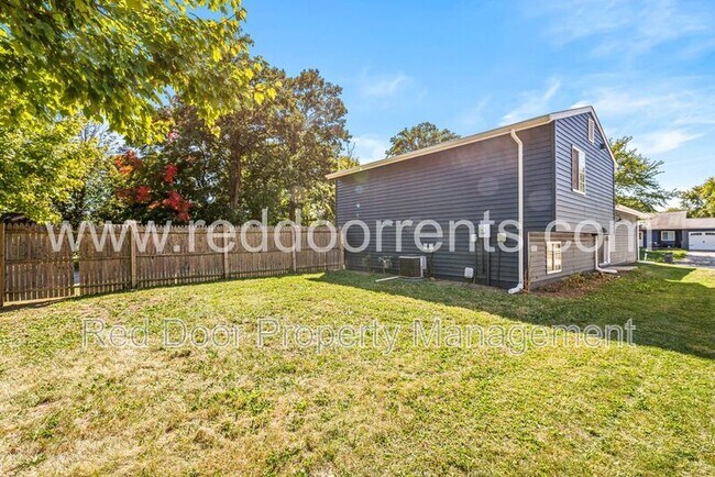 Building Photo - 5904 Beau Jardin Dr