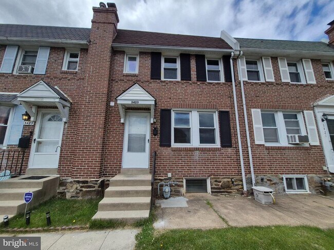 Building Photo - 3423 Verner St