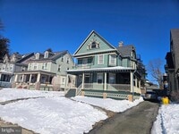 Building Photo - 912 Riverside Ave.