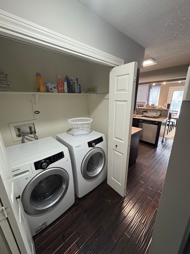 Building Photo - Price Drop!! Overland Park MidTerm or LongTerm Townhome 2/3-Bed, 3.5-Bath w/ GYM!! - Furnished or...