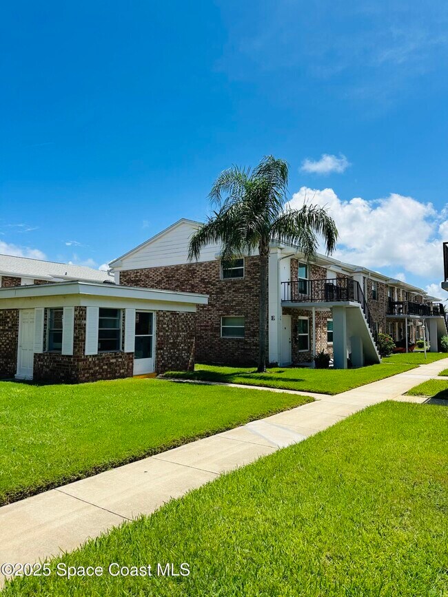 Building Photo - 190 E Olmstead Dr