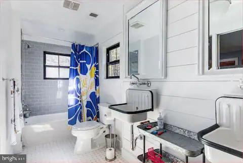 Building Photo - 777 Scrabble Rd