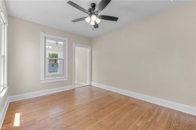 Building Photo - 1611 McDaniel St