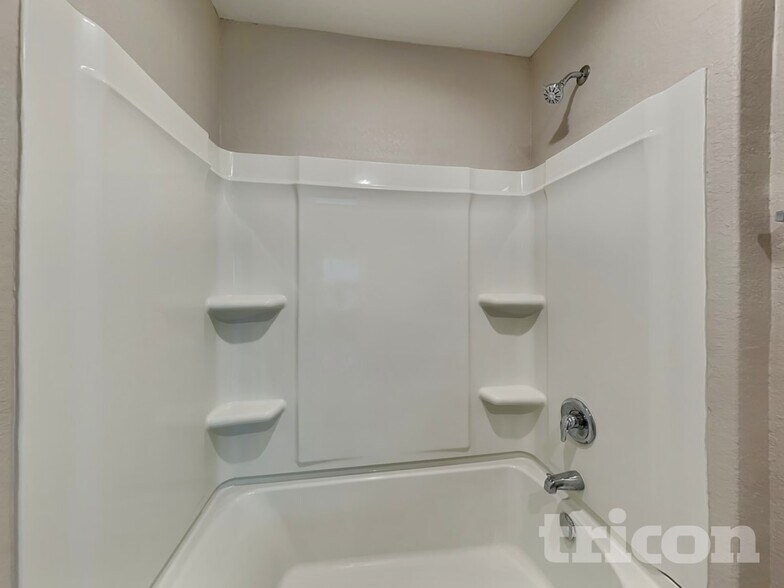 Building Photo - 8503 Western Tanager