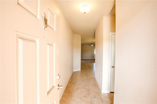Building Photo - 607 Brashear Ln