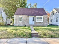 Building Photo - First full month of rent FREE!