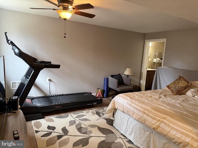 Building Photo - 308 Clagett Dr