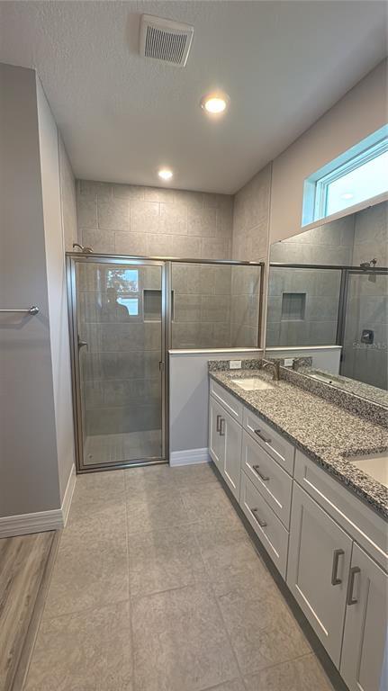 Building Photo - 9393 SE 158th Pl