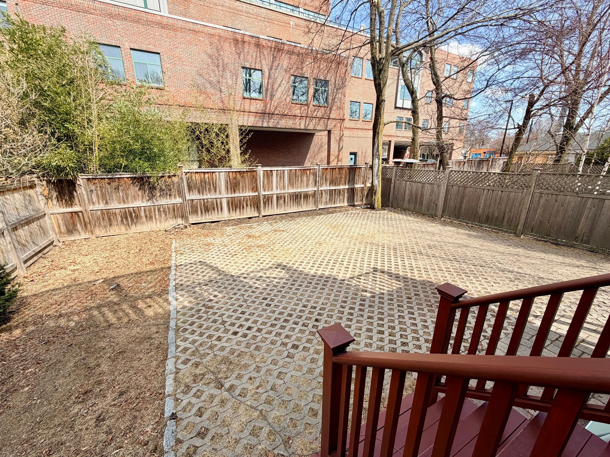 Building Photo - 13 Cottage Ave