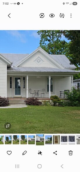Building Photo - 4058 West Ave