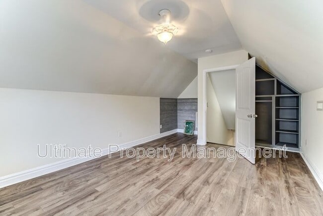 Building Photo - 902 Kiwi Ln