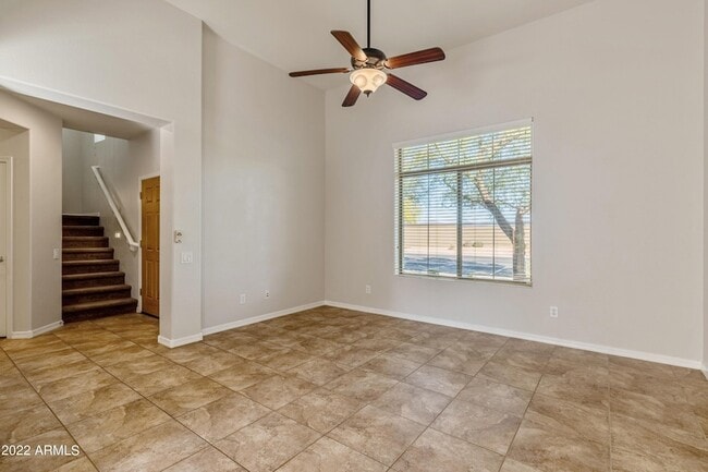 Building Photo - 3983 E Cat Balue Dr