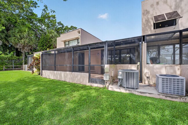 Building Photo - 921 NW 122nd Terrace