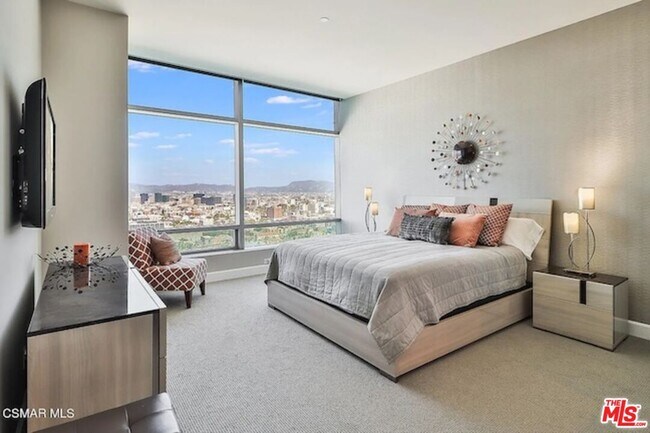 Building Photo - 900 W Olympic Blvd