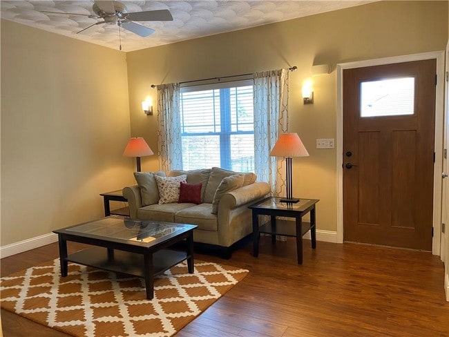 Building Photo - 76 Morningside Dr