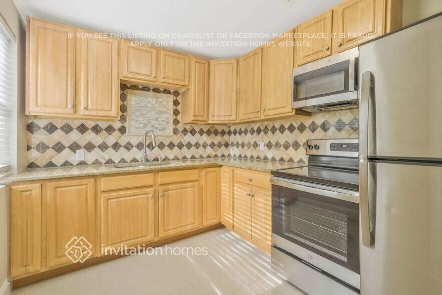 Building Photo - 2552 Emily Ln