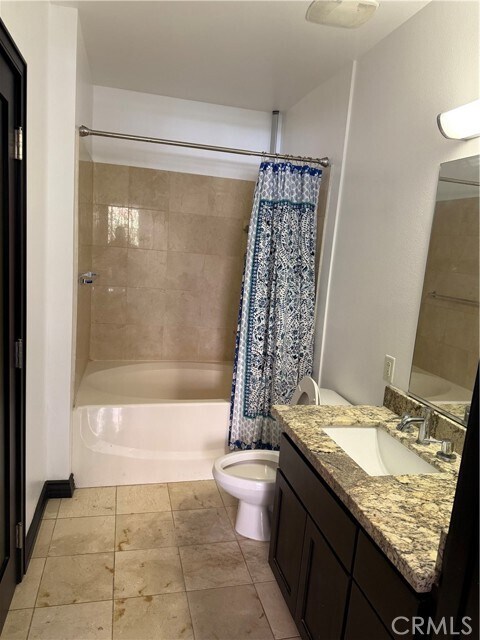 Building Photo - 388 E Ocean Blvd