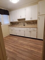 Building Photo - 485 Sawyer St