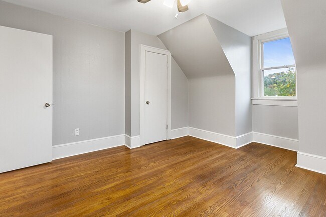 Building Photo - 210 Roanoke St