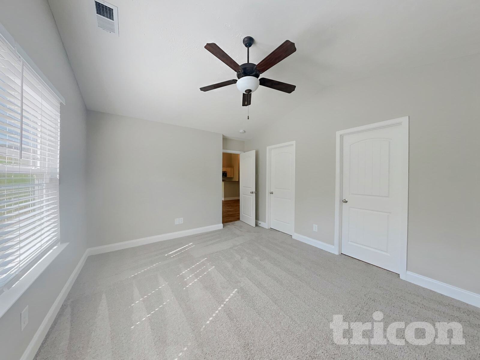 Building Photo - 1059 Berra Dr