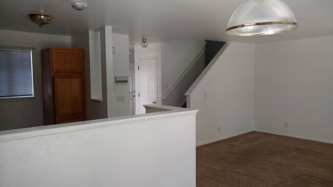Building Photo - 3082 E 106th Pl