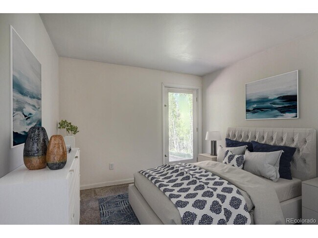 Building Photo - 347 Deer Path Rd