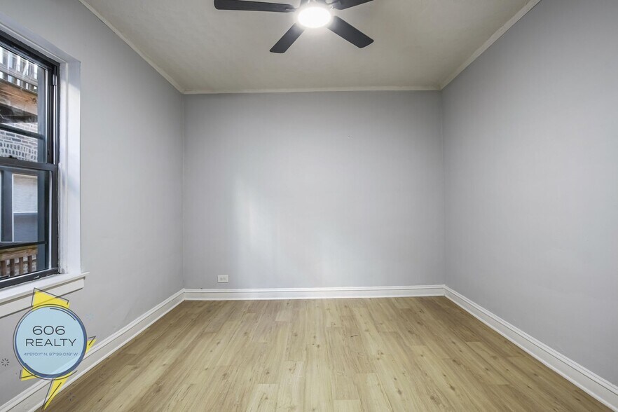 Building Photo - 5244.5 S Drexel Ave