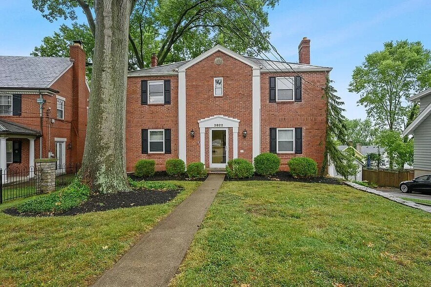 Located in beautiful Hyde Park - 2822 Victoria Ave