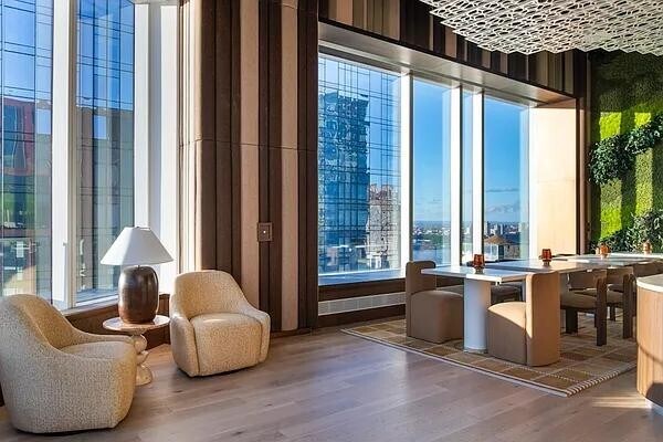 Building Photo - 550 Tenth Avenue