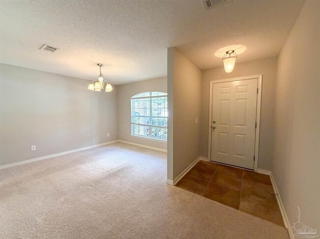 Building Photo - 697 Mozingo Ln