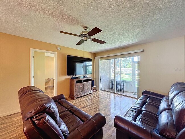 Building Photo - 6533 Spring Flower Dr