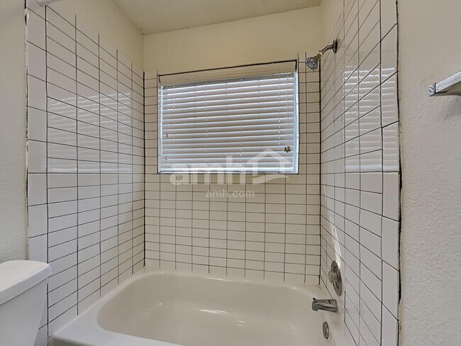 Building Photo - 5412 Big Bend Dr