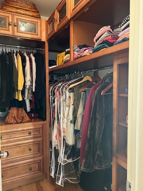 Building Photo - 1020 S San Marino Way