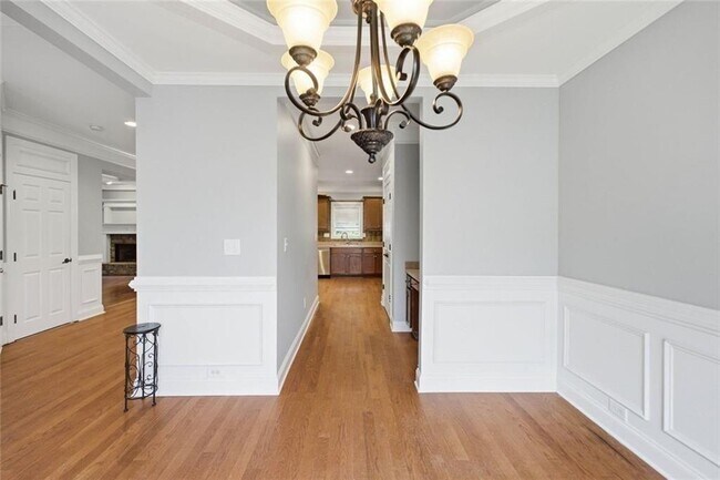 Building Photo - 518 S Fortune Way