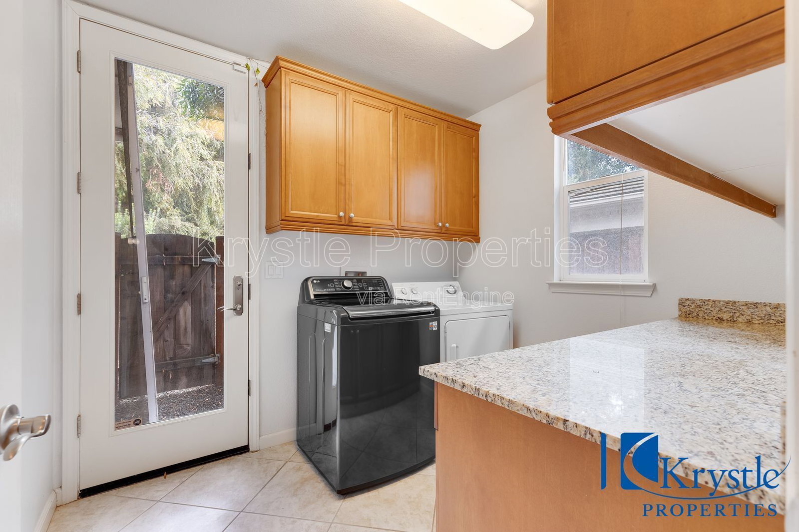 Building Photo - 1010 Madrone Ave