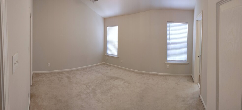 Rear main bedroom on 3rd floor - 116 Vintage Dr