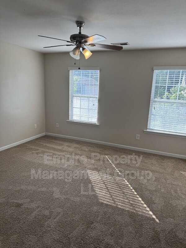 Building Photo - 209 Sunday Silence Ln