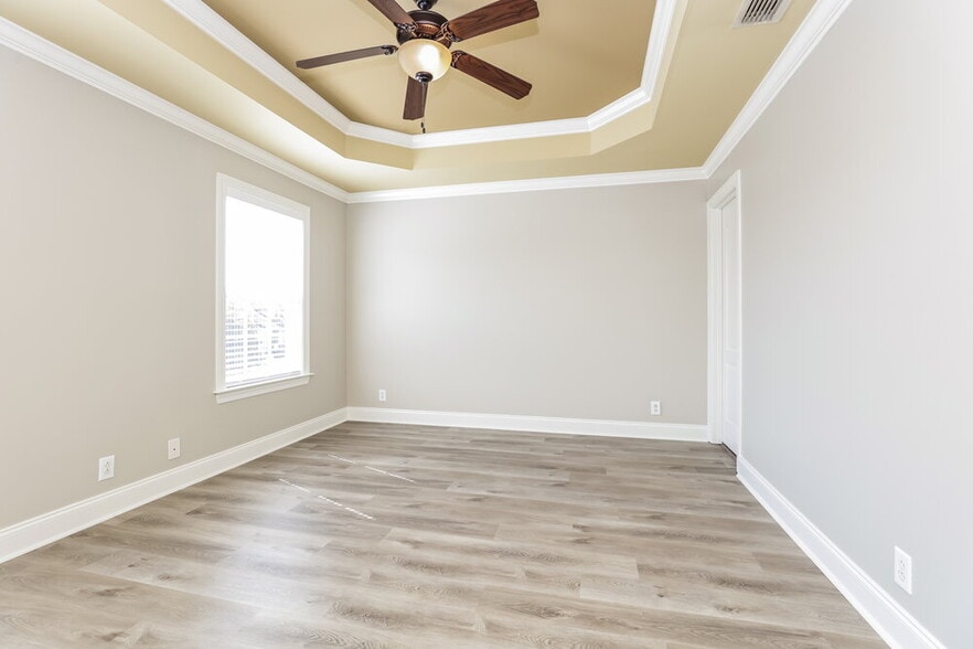 Building Photo - 1521 Barnsley Dr