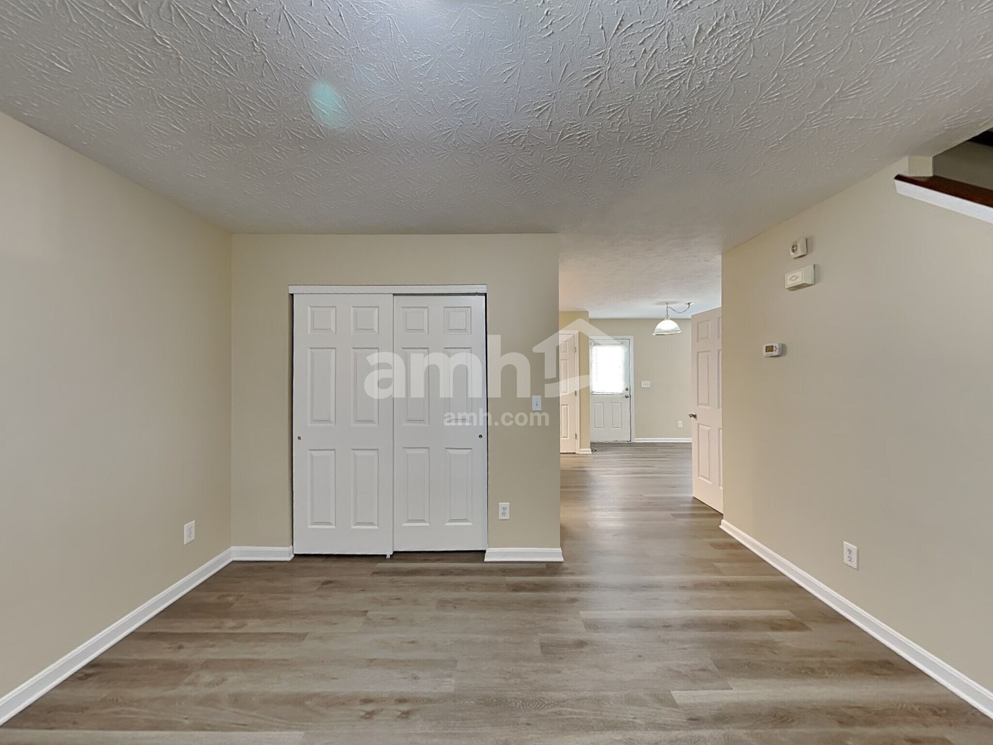 Building Photo - 11 Glenpark Ct