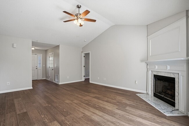 Building Photo - RANCH HOME with 3 bedrooms and 2 baths-CONVENIENT LOCATION