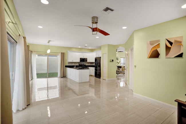 Building Photo - 7214 Panache Way