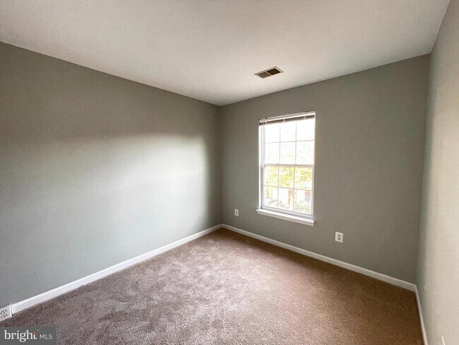 Building Photo - 4106 Hazelwood Ct