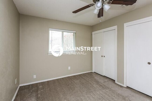 Building Photo - 3 Bedroom Pet-Friendly Home in DeSoto, TX with Main Street Renewal