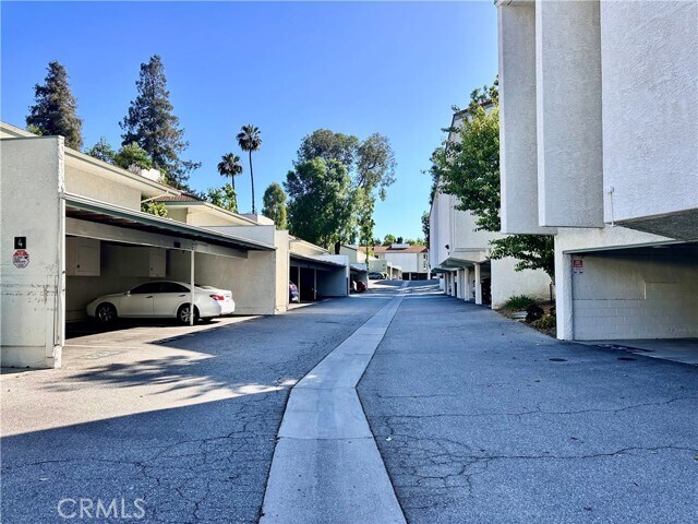 Building Photo - 4648 Park Granada