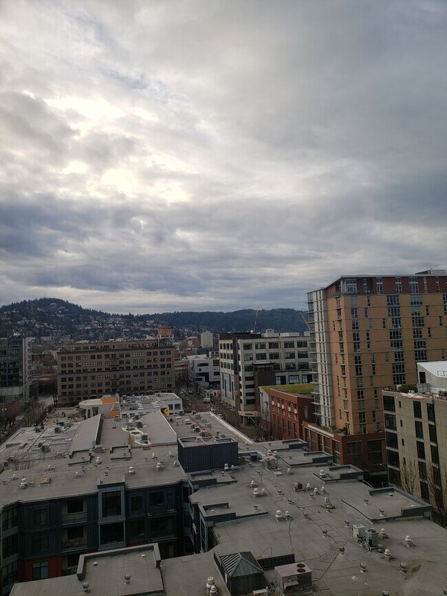 Building Photo - Wonderful Two story Penthouse Condo! Water...