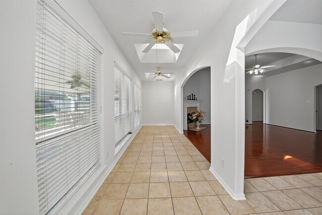 Building Photo - 7907 Swan Hollow Ct