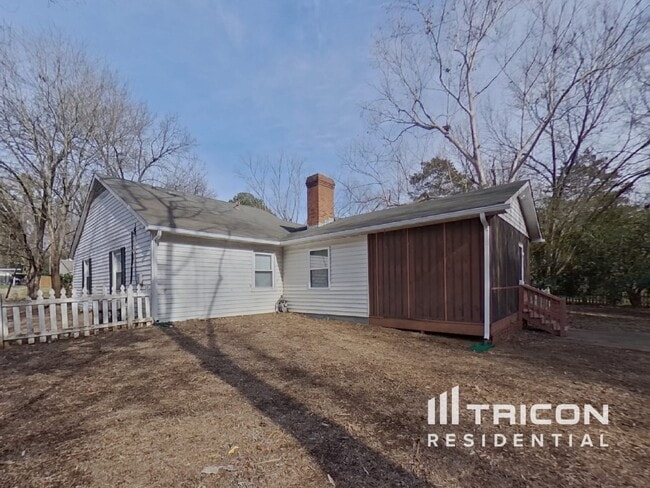 Building Photo - 8717 Timbercrest Cir