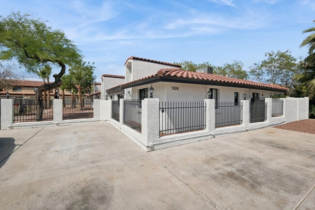 Building Photo - 7826 E Heatherbrae Ave