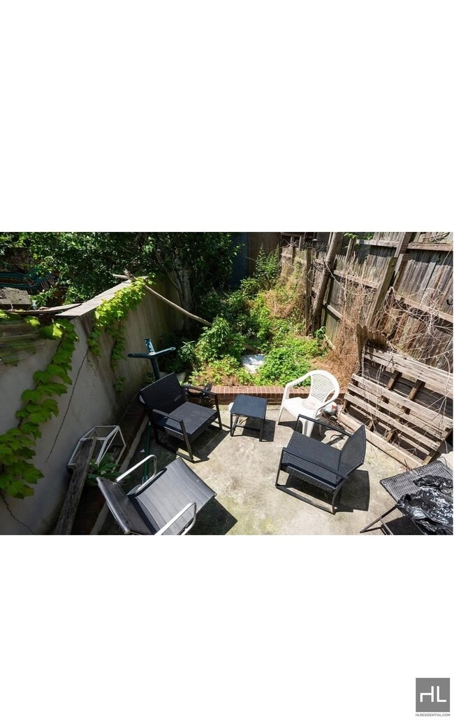 Primary Photo - 3BR 1.5BA Duplex w/ Private Backyard & Lau...